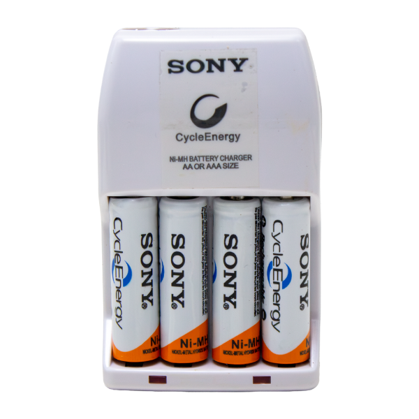 Anúncio: Carregador de Pilhas Sony BCG-35HH4EN Com 4 Pilhas AA Incluidas / 4600Mah / Para Pilha AAA e AA / Bivolt